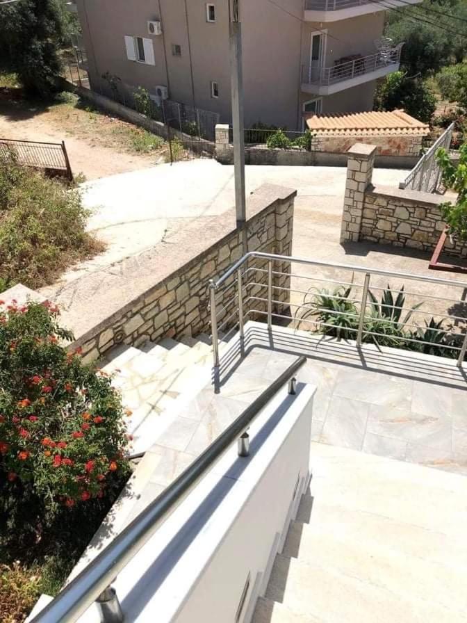 Spyridoula'S Guest House Himarë Exterior foto